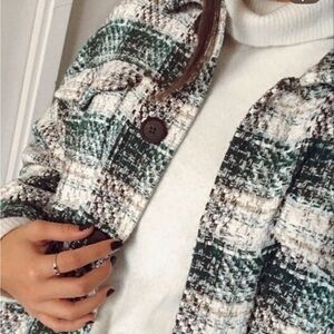 Zara Green and White Cozy Knit Cardigan